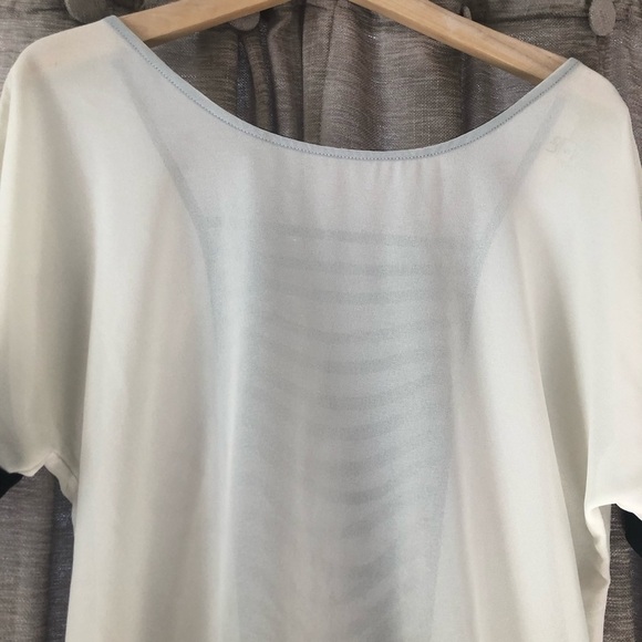 Ya Los Angeles White and Black Open Back Top - Picture 3 of 8